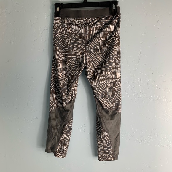 Nike Dri-Fit Grey Leggings - Picture 5 of 8